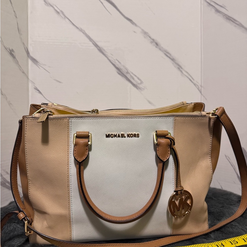 Michael Kors Sutton Bag
